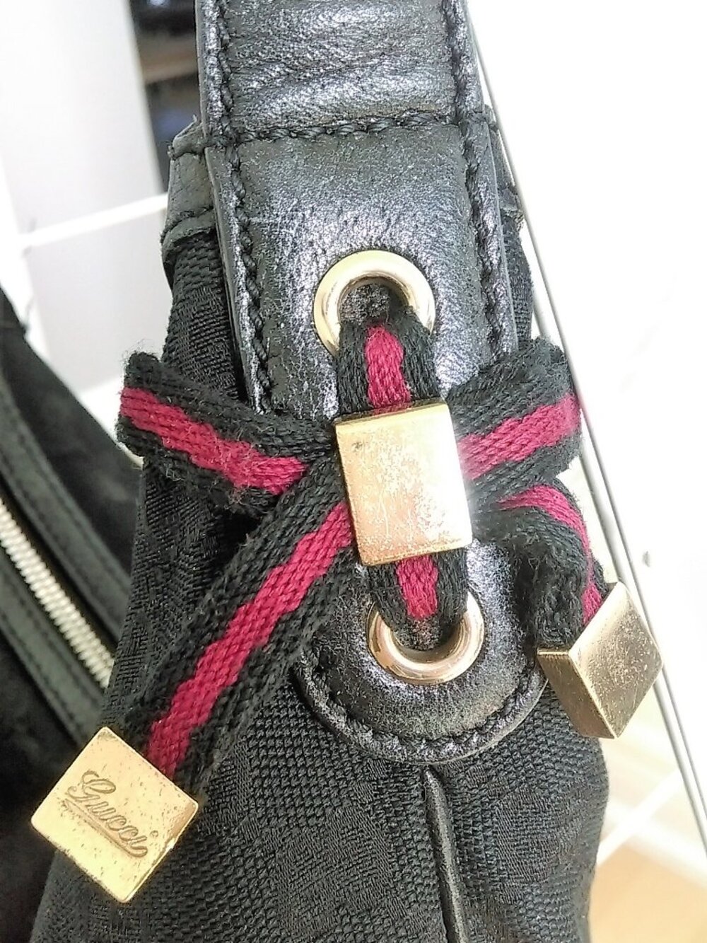 Authentic Gucci Black Hobo Shoulder Bag - Picture 4 of 11